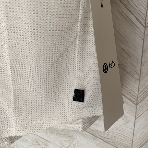 🍋Limited Edition Lululemon Shirt🍋 - Picture 10 of 10